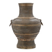 A CHINESE ARCHAIC BRONZE  HU