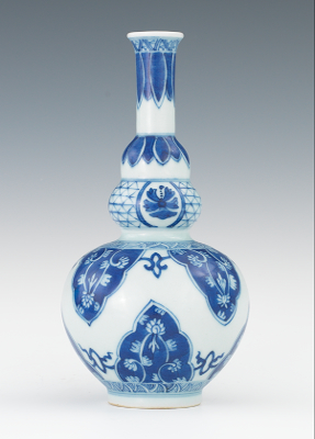 A Chinese Blue and White Gourd Vase
