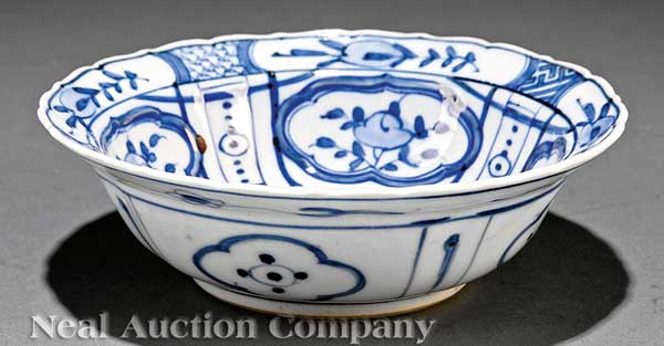 A Chinese Blue and White 'Kraak'