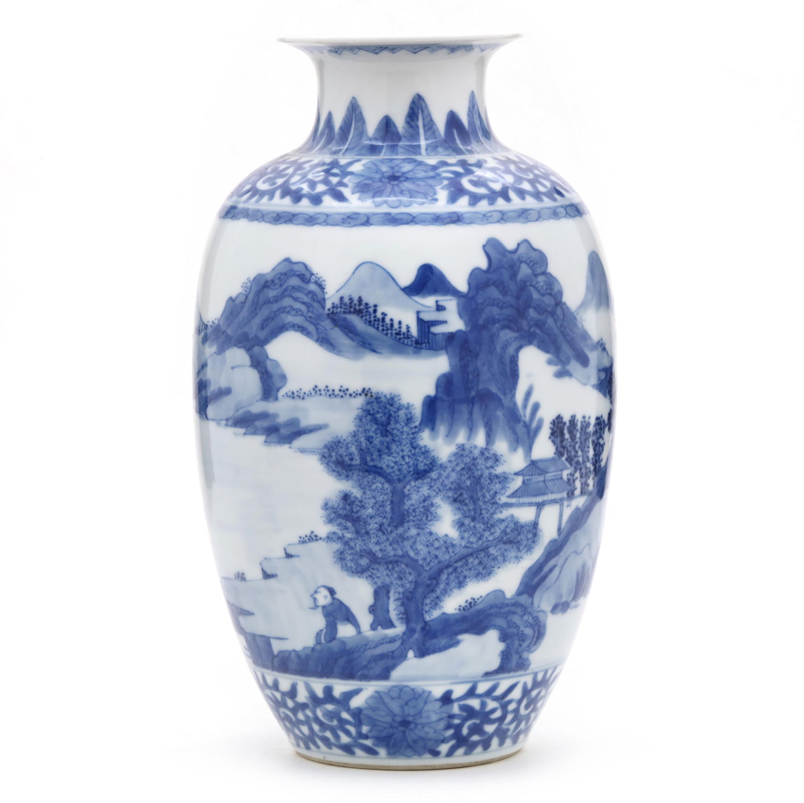 A CHINESE BLUE AND WHITE VASEA