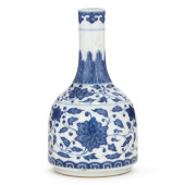 A CHINESE BLUE AND WHITE PORCE