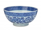 A CHINESE BLUE AND WHITE PORCE