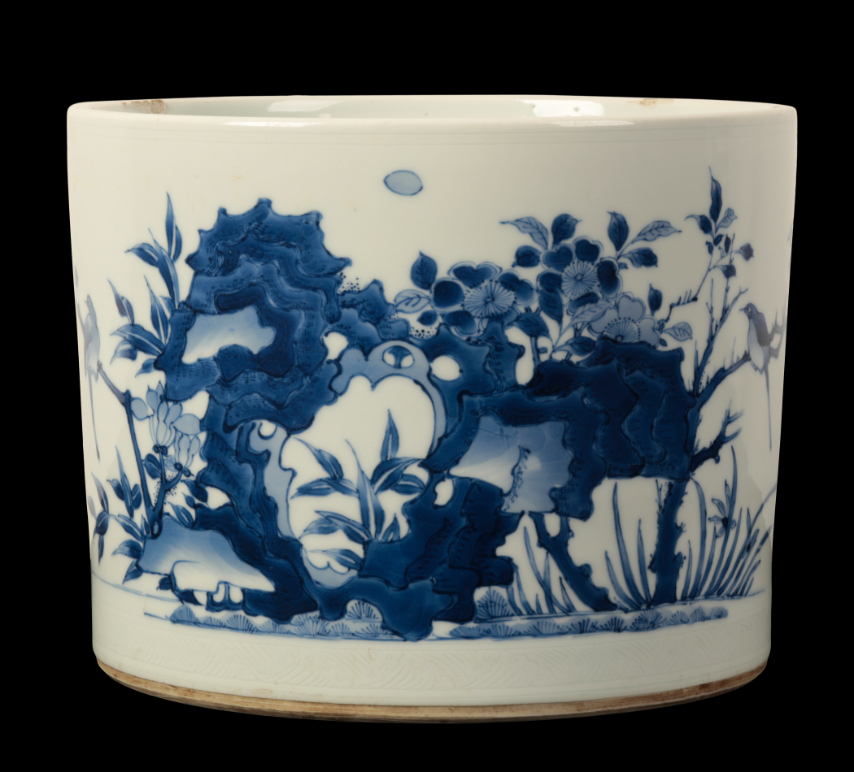 A CHINESE BLUE AND WHITE BRUSH
