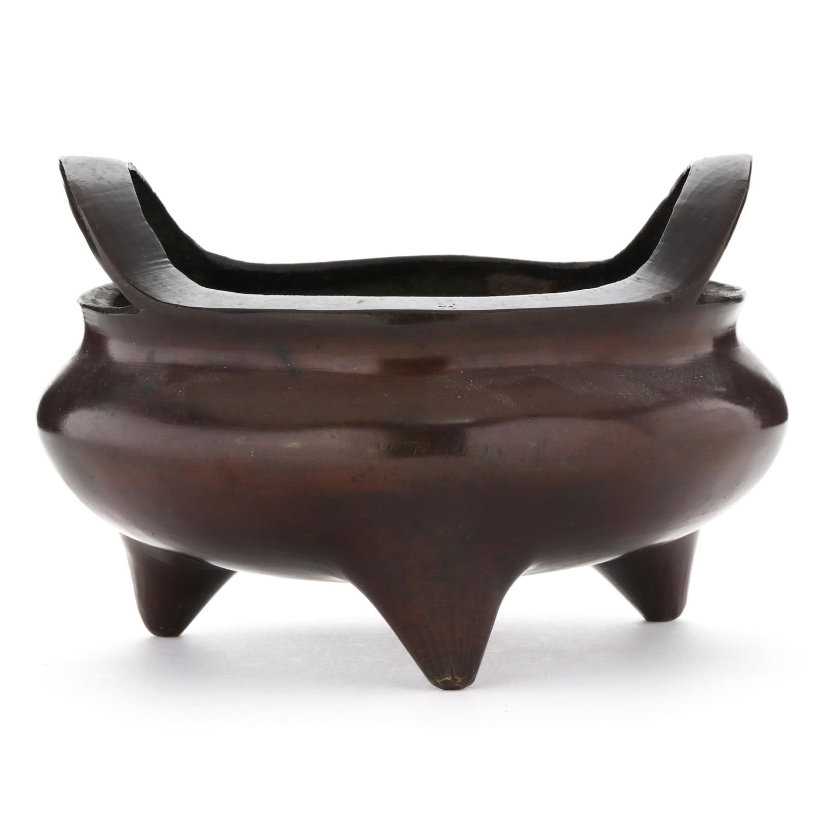 A CHINESE BRONZE CENSERA Chinese