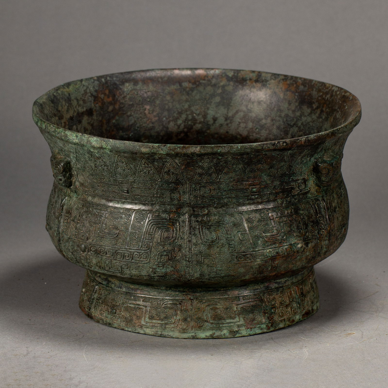 A CHINESE BRONZE ZUNA CHINESE