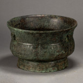 A CHINESE BRONZE ZUN<br>A CHIN