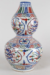 A CHINESE CALABASH-FORTUNE DRA