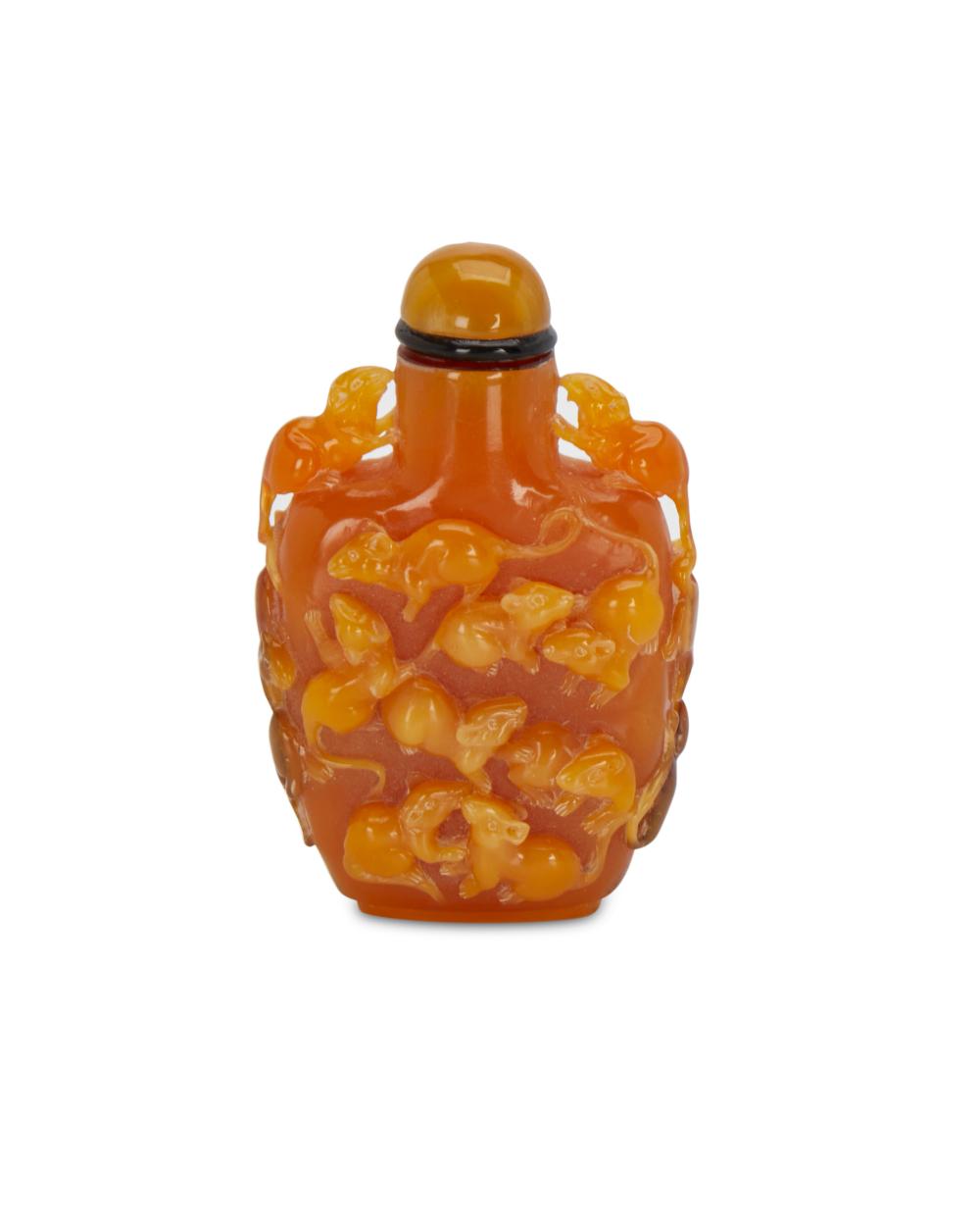 A CHINESE CARVED HORNBILL SNUFF