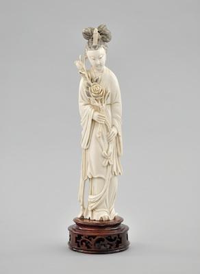 A Chinese Carved Ivory Figurine