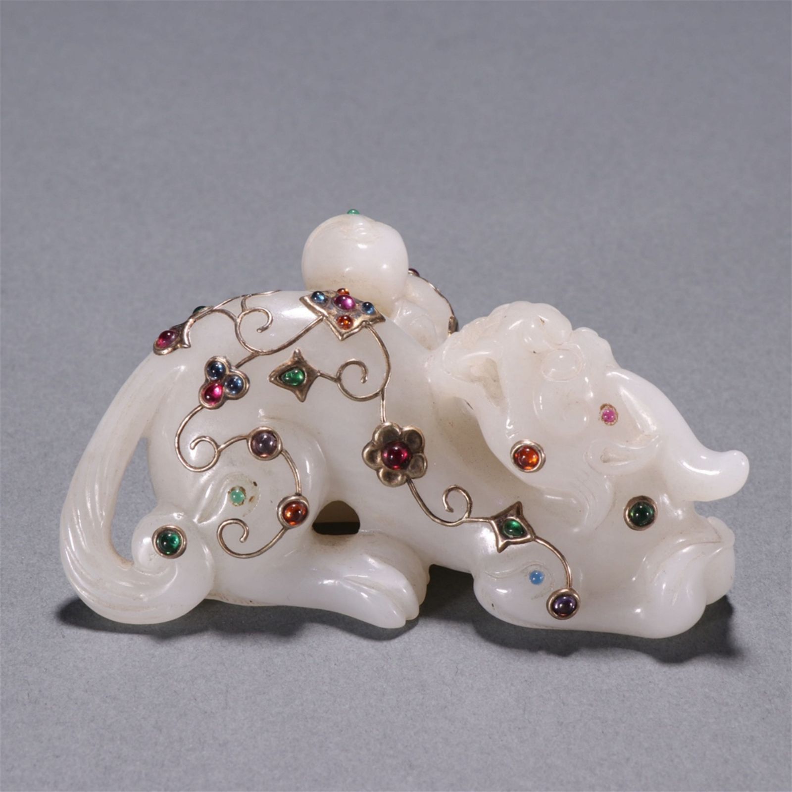 A CHINESE CARVED JADE