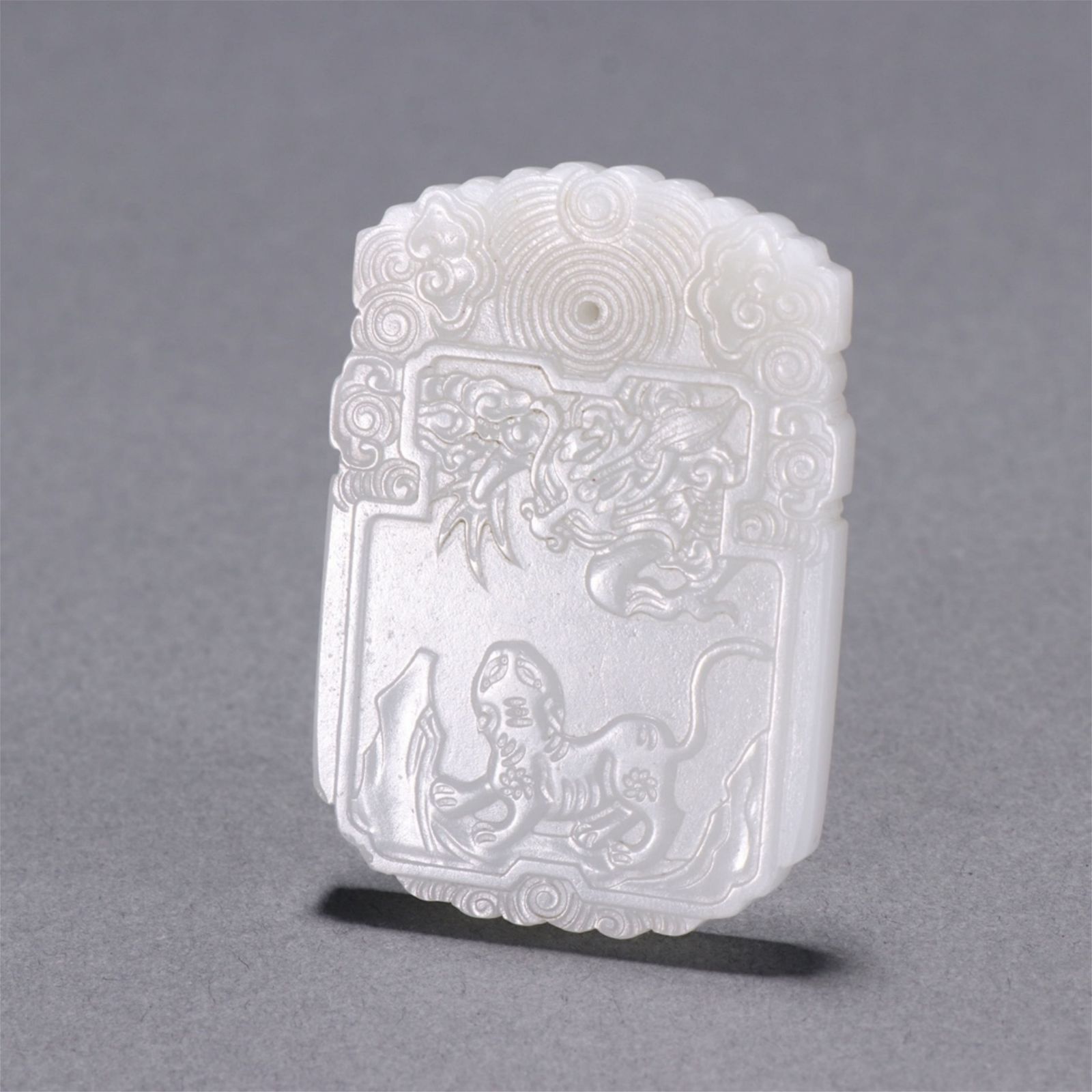A CHINESE CARVED JADE