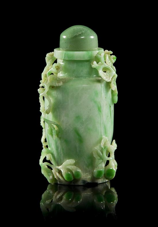 A Chinese Carved Jade Snuff