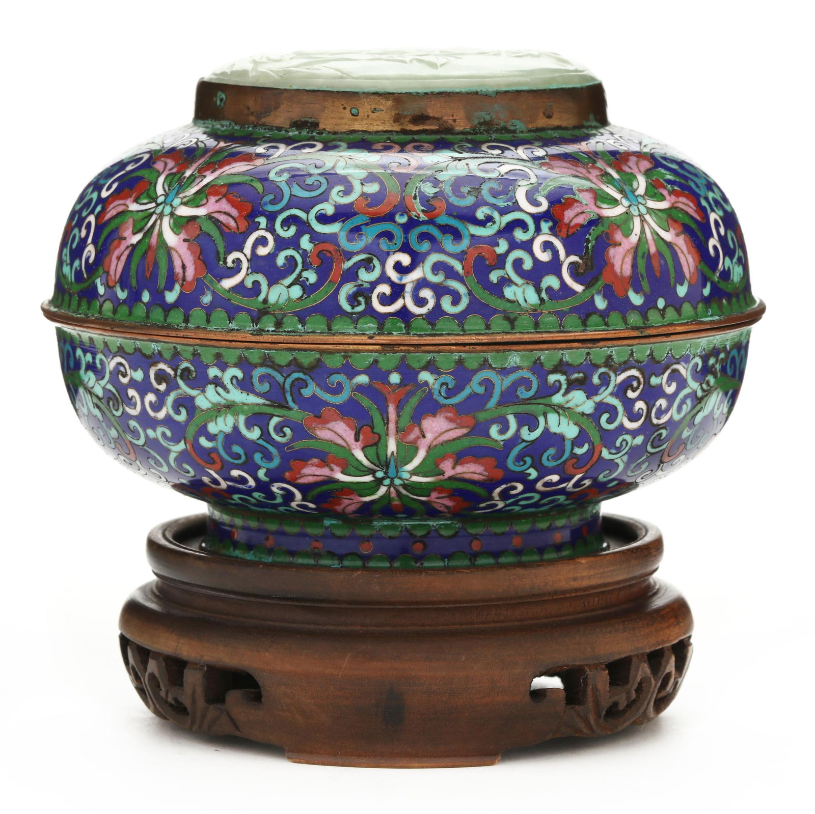 A CHINESE CLOISONNE CIRCULAR BOX