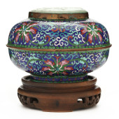 A CHINESE CLOISONNE CIRCULAR B