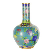 A CHINESE CLOISONNE ENAMEL GLO