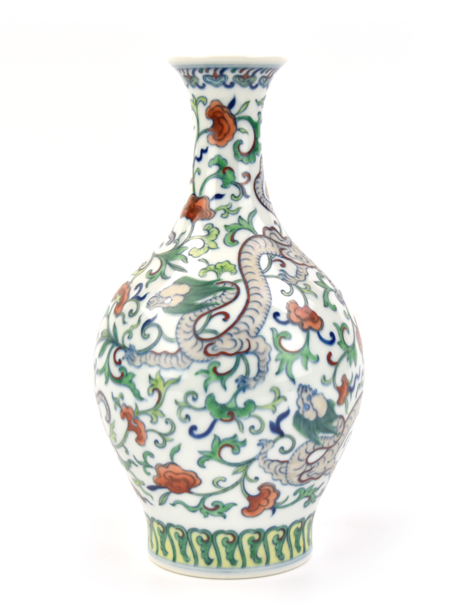 A CHINESE DOUCAI GLAZED VASE,