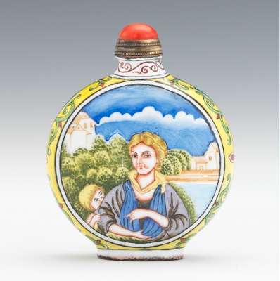 A Chinese Enamel Snuff Bottle
