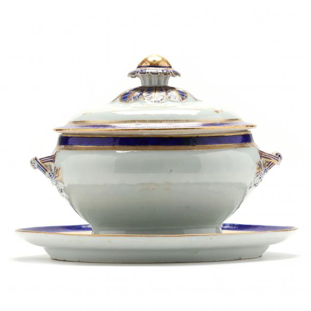 A CHINESE EXPORT BLUE ENAMEL AND