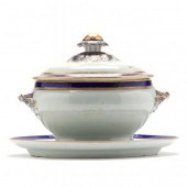 A CHINESE EXPORT BLUE ENAMEL A