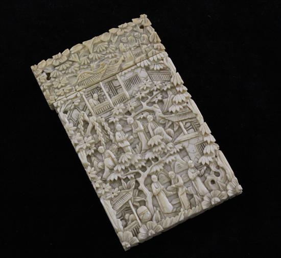 A Chinese export ivory card case