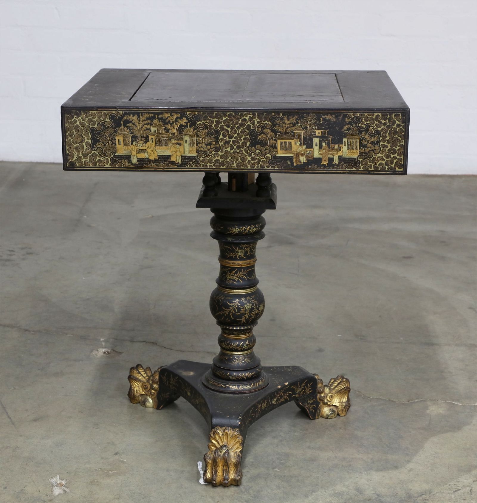 A CHINESE EXPORT LACQUERED GAMES