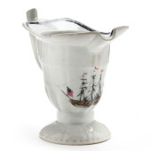 A CHINESE EXPORT PORCELAIN HEL