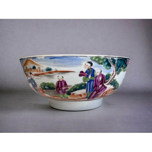 A CHINESE EXPORT PORCELAIN PUNCH