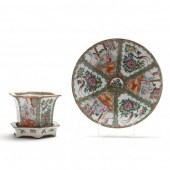 A CHINESE EXPORT PORCELAIN ROS