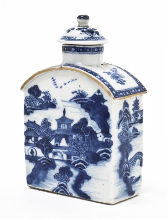 A Chinese Export Porcelain Tea