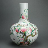 A CHINESE FAMILLE ROSE ENAMELE