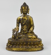 A CHINESE GILT BRONZE FIGURE O