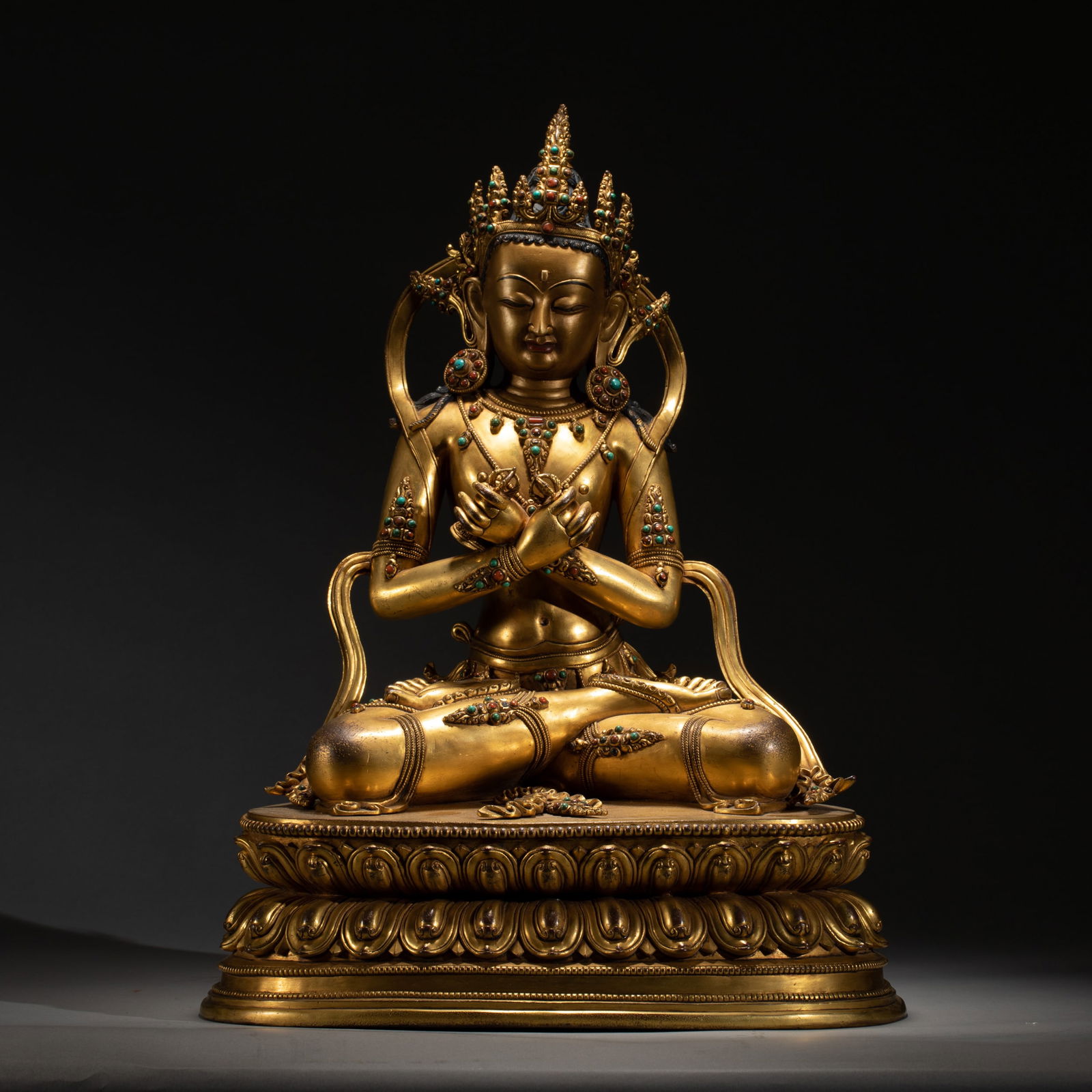 A CHINESE GILT BRONZE STONES INLAID