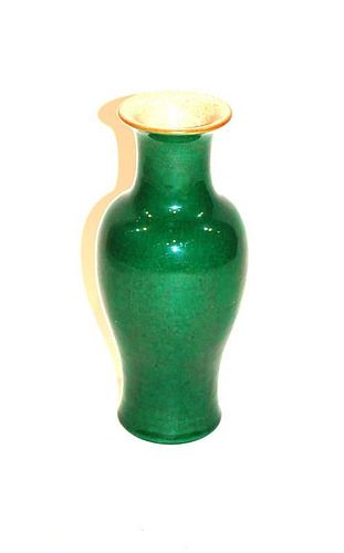 A CHINESE GREEN GLAZED VASE,
