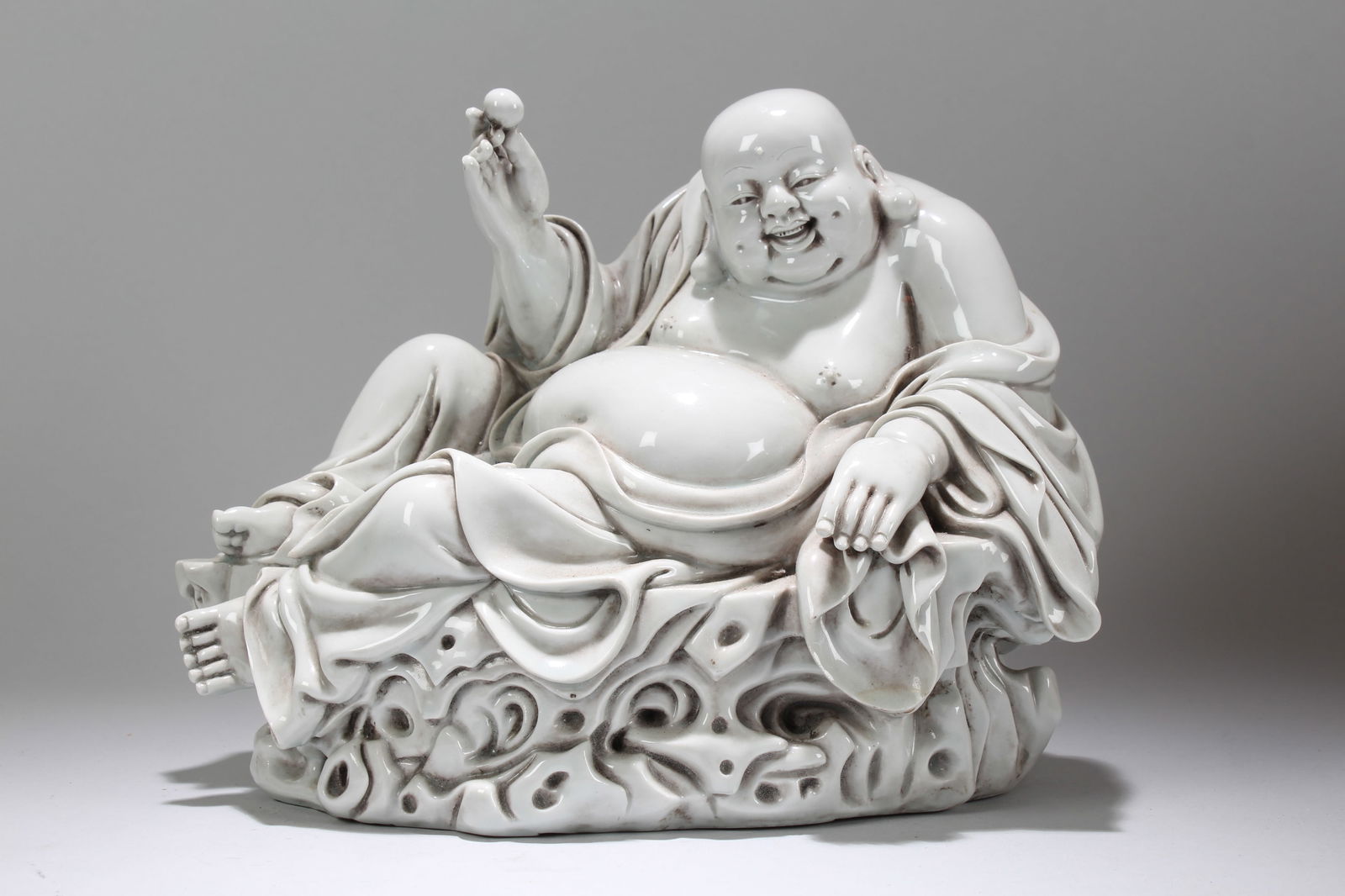 A CHINESE HAPPY-BUDDHA DE BLAC