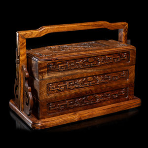 A Chinese Huanghuali Two-Tiered