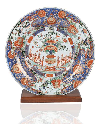 A CHINESE IMARI CHARGER, KANGXI