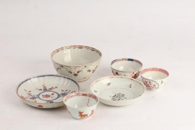 A Chinese Imari fluted saucer dish,