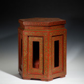 A CHINESE LACQUERED AND GOLD -