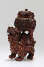 A CHINESE LIDDED MYTH-BEAST FO