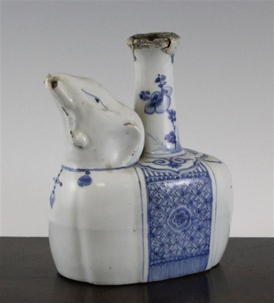 A Chinese Ming blue and white