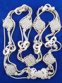 A Chinese necklace comprising a