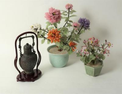 A Chinese opaque glass flowering