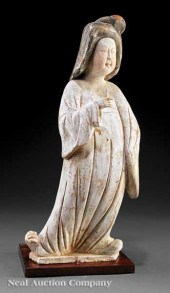 A Chinese Painted Pottery Figu