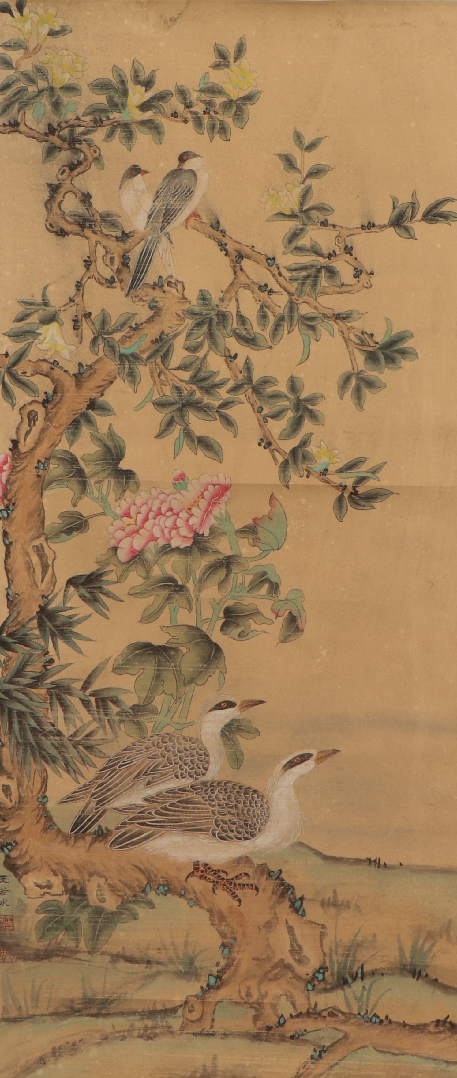 A CHINESE PAINTING OF LOVE BIRDSA