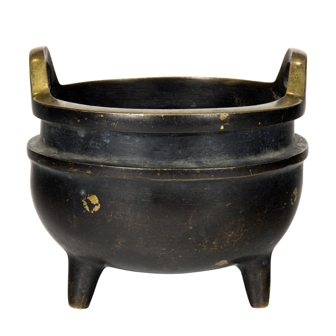 A CHINESE PARCEL-GILT BRONZE TRIPOD