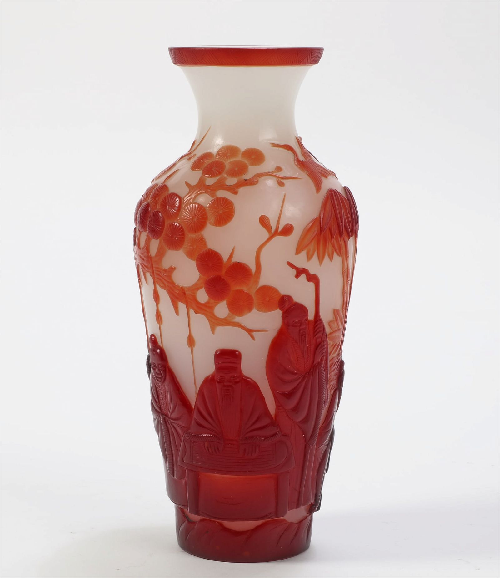 A CHINESE PEKING GLASS VASEA