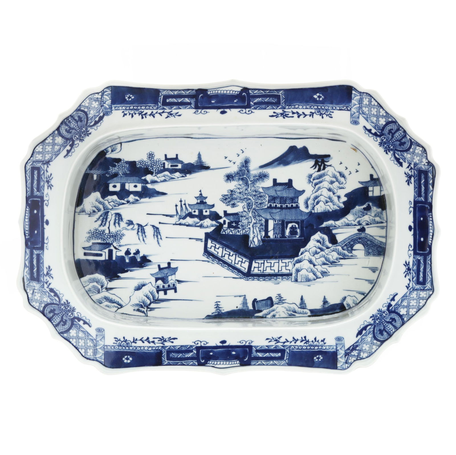 A CHINESE PORCELAIN BLUE AND