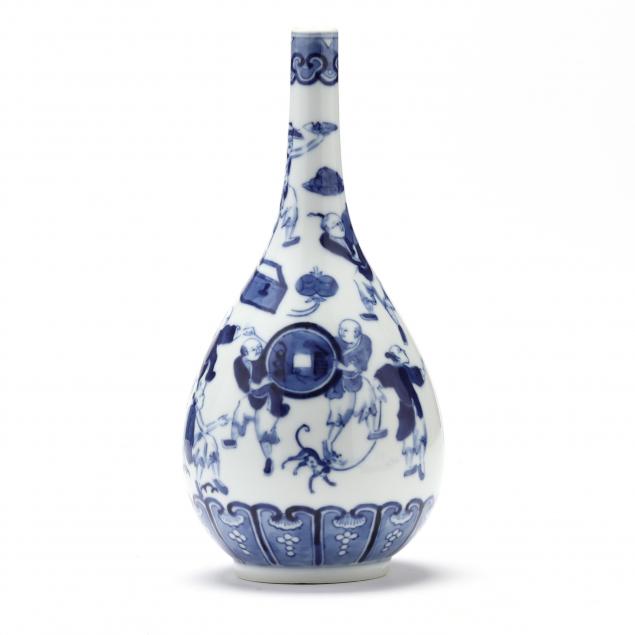 A CHINESE PORCELAIN BLUE AND