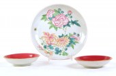 A CHINESE PORCELAIN DISH AND T