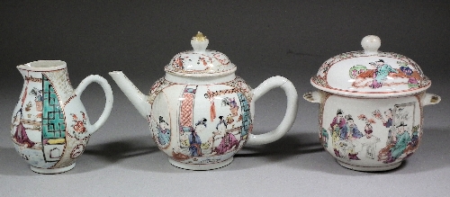 A Chinese porcelain 'Famille
